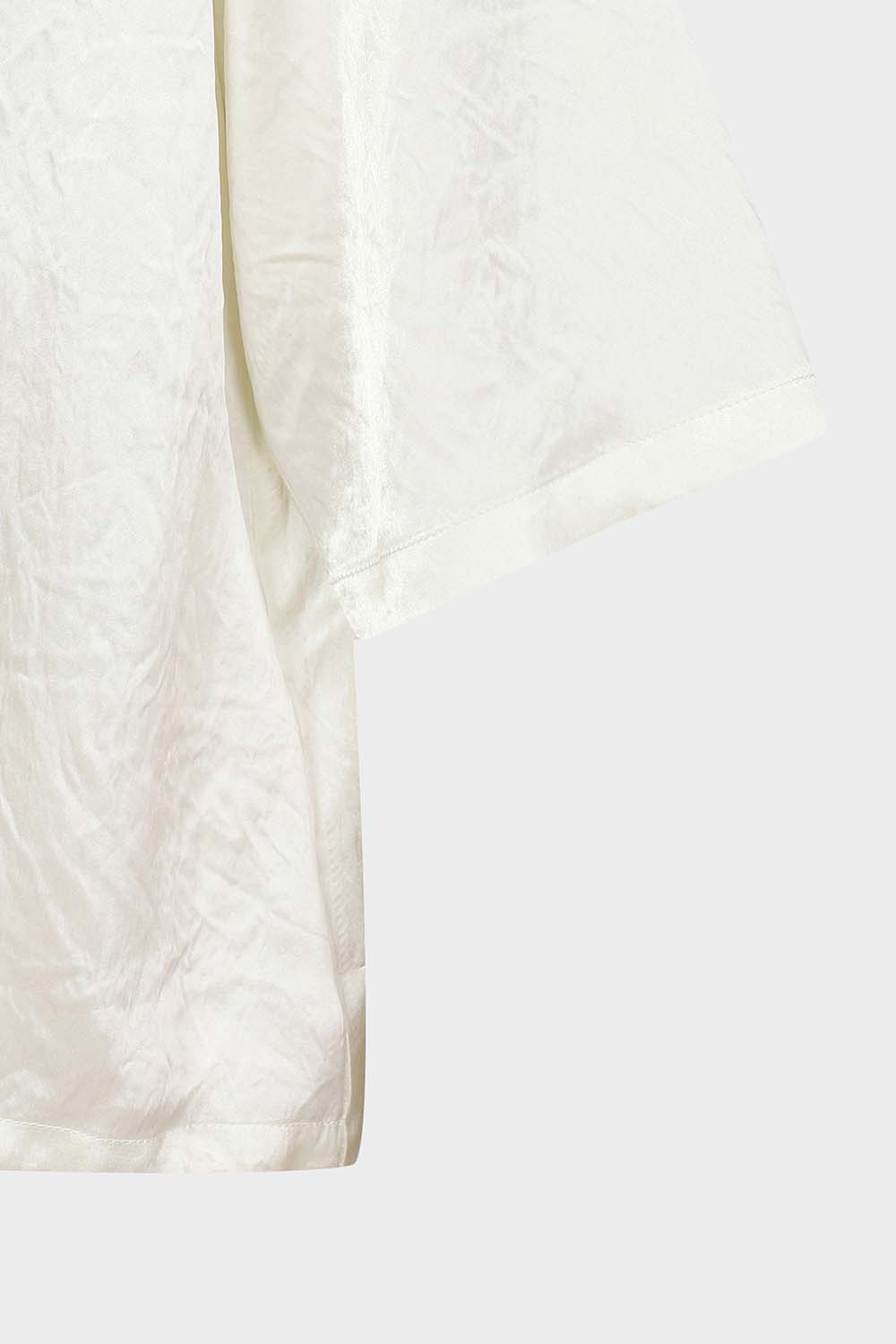 [캐리스노트] 새틴 반팔 블라우스 아이보리