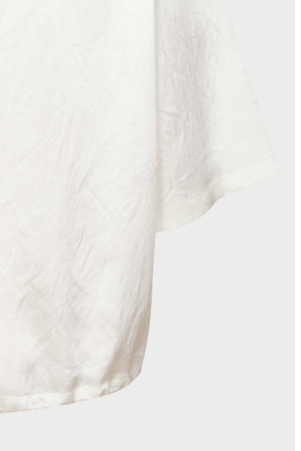 [캐리스노트] 새틴 반팔 블라우스 아이보리