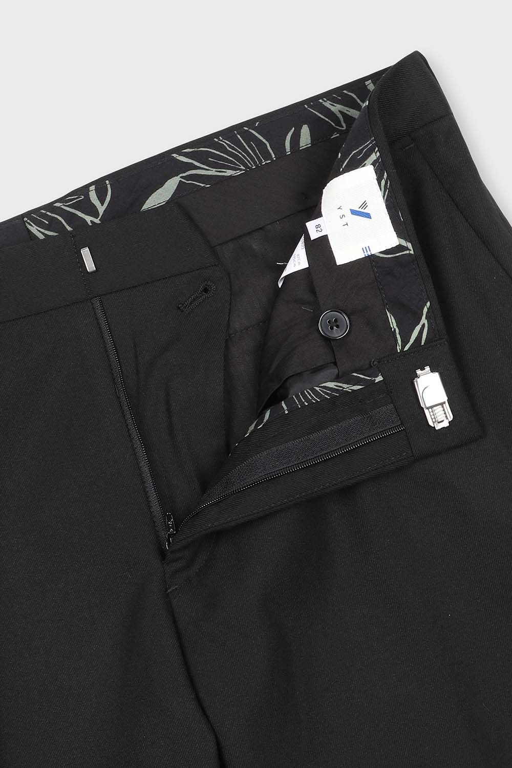 [공식몰] 구김적은 블랙 솔리드 스트레치 슬랙스 블랙