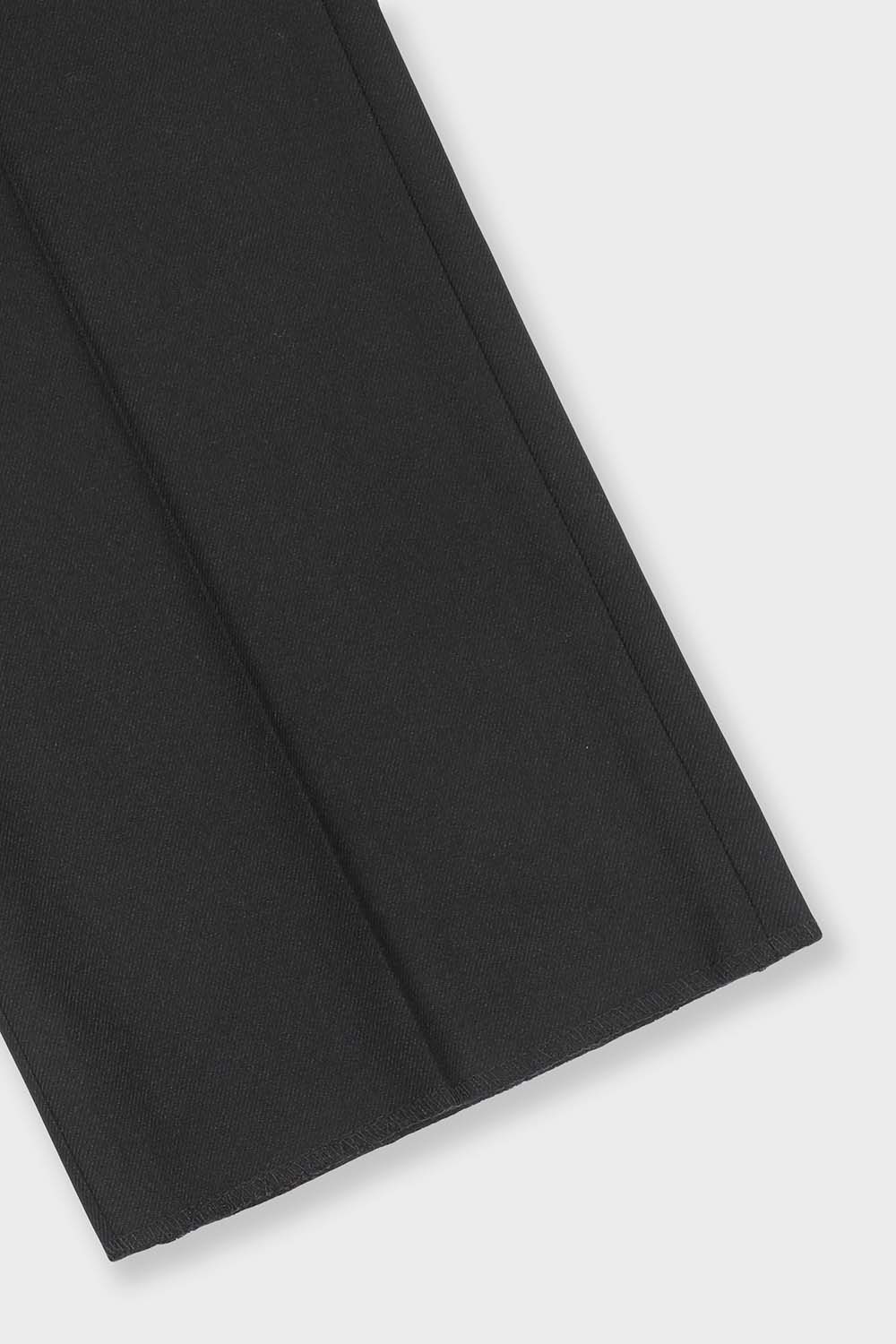 [공식몰] 구김적은 블랙 솔리드 스트레치 슬랙스 블랙