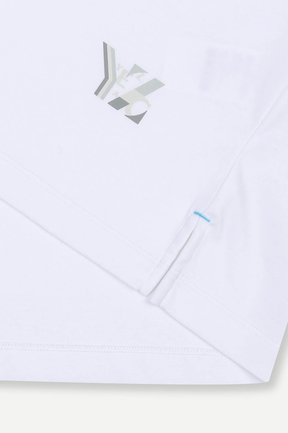 [예작] 로고 프린트 베이직 라운드넥 티셔츠 화이트
